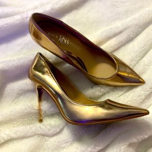 Rock & Republic metallic rose gold high-heels